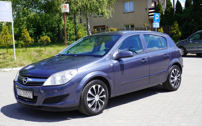 Opel Astra cena 6999 przebieg: 287000, rok produkcji 2008 z Katowice małe 277
